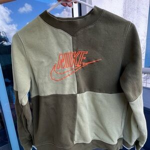 Nike Boy’s Olive‎ Green Sweater